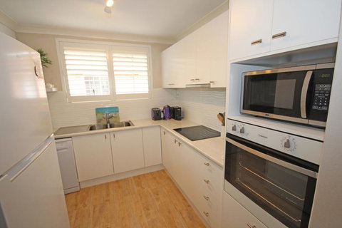 Annie's Apartment - Queensland Tourism 0