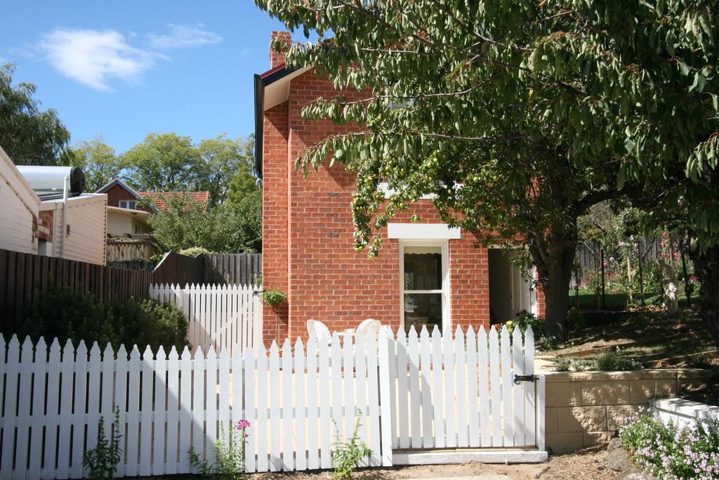 Hobart ACT QLD Tourism