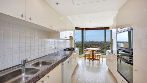 Apartment In The Heart Of Chatswood - Queensland Tourism 1