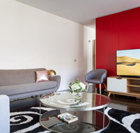 Apartment with Balcony and Parking near Racecourse - Queensland Tourism