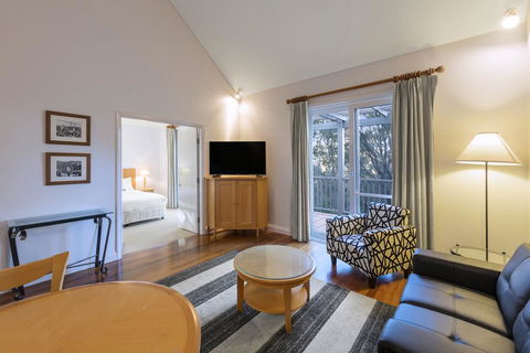 Apartments @ 15 Thompsons - QLD Tourism 0