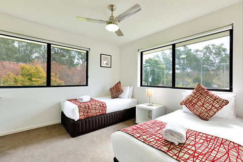 Apex Park Holiday Apartments - Queensland Tourism 3