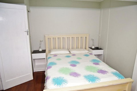 Apollo 2 9 Hodgson Street - Queensland Tourism 2