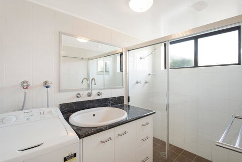 Apollo Unit 25 - Queensland Tourism 1