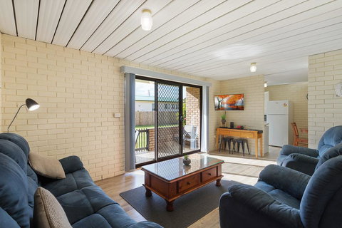 Apollo Unit 26 - Queensland Tourism 0