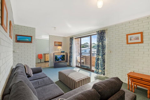 Apollo Unit 31 - Queensland Tourism 0