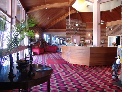 Apollon Motor Inn Victor Harbor - Queensland Tourism 2
