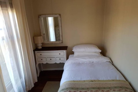 Appin Homestay Country Cabin - QLD Tourism 2