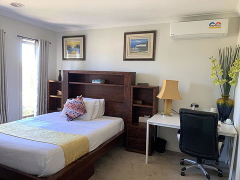 Apple House - Queensland Tourism 2