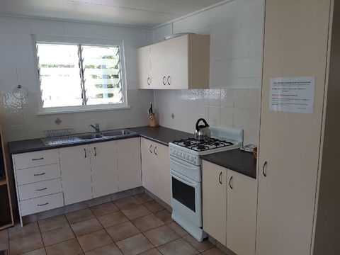 Apurla Island Retreat - Queensland Tourism 2