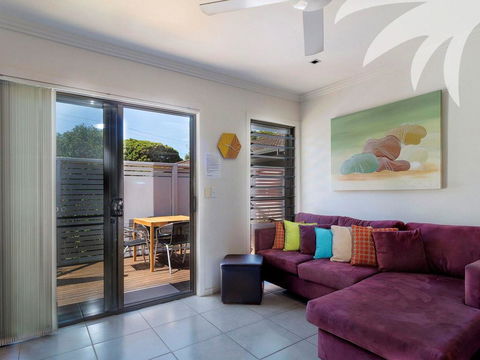 Aqua Apartment #3 - QLD Tourism 3