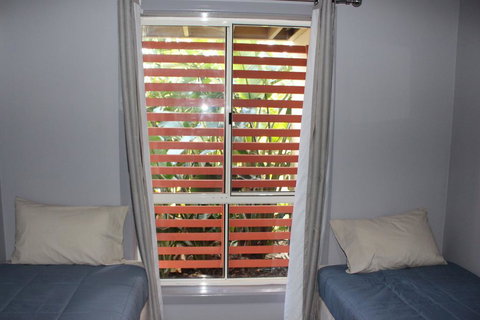 Aqualuna Apartments - Queensland Tourism 1