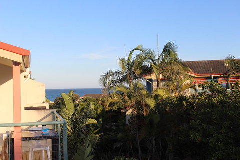 Aqualuna Apartments - Queensland Tourism 2