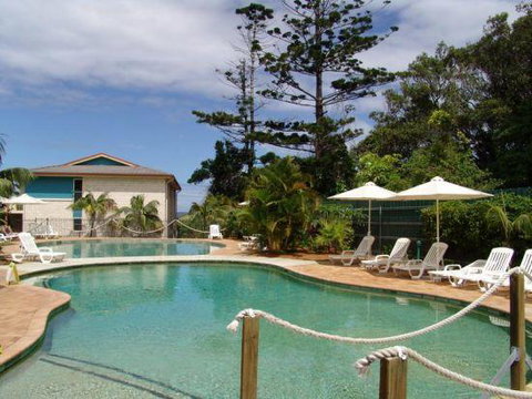 Aqualuna Apartments - Queensland Tourism 0