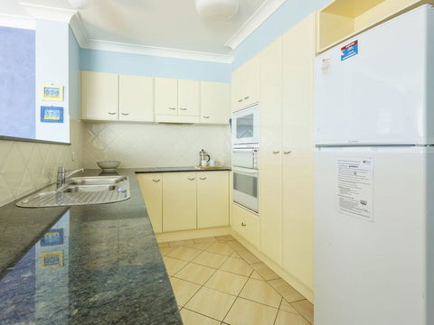 Aquarius Apartment 7 - QLD Tourism 3