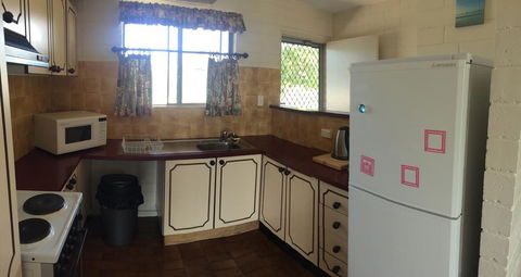 Aquarius Holiday Apartments - Queensland Tourism 1