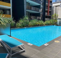 ARENA CENTRAL EXEC VIEWS WINE NETFLIX WIFI PARKING - QLD Tourism