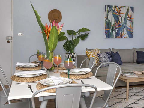 Armstrong Ridge - Affordable Beach Oasis - Queensland Tourism 3