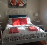 Art Deco Cottage - QLD Tourism