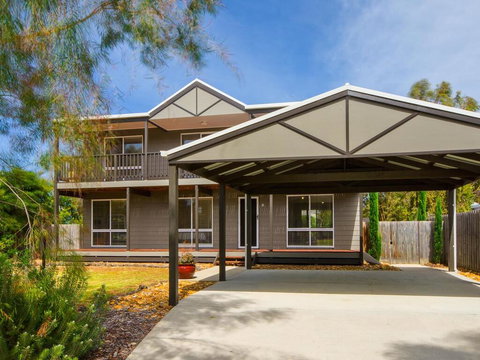 Art House - Queensland Tourism 0