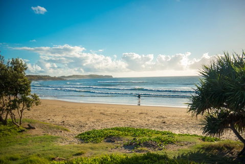 ArtHOUSE Beachfront Accommodation - QLD Tourism 1