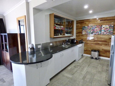 ArtHOUSE Beachfront Accommodation - QLD Tourism 2
