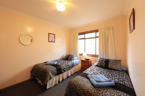 Arthur River Holiday Units - Queensland Tourism 0