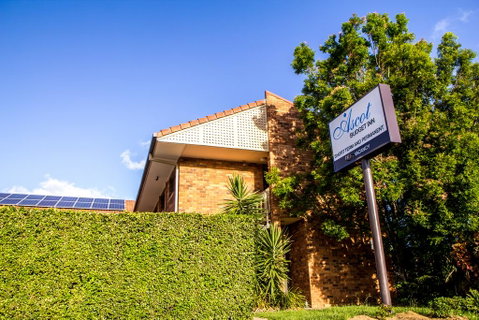 Ascot Budget Inn & Residences - QLD Tourism 1