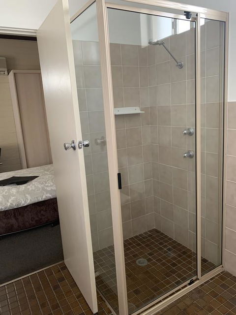 Ashton Motel - QLD Tourism 1