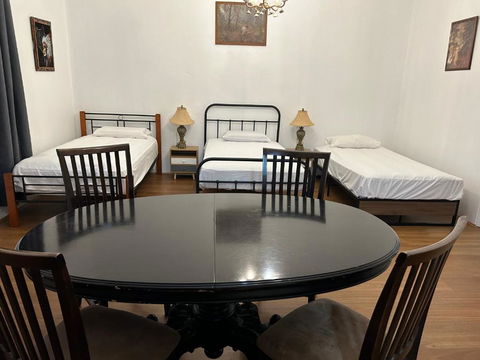Luxury House 3 Bedrooms - QLD Tourism 3