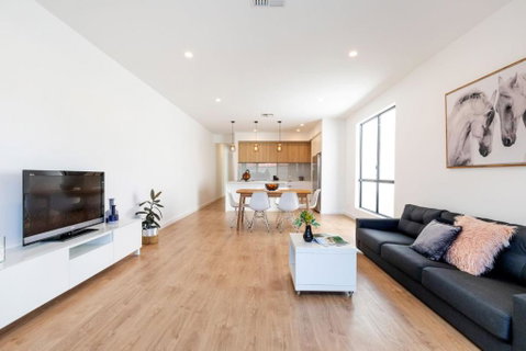 Luxury Private Ensuite Room Close To Airport,City, Genelg Beach - QLD Tourism 3
