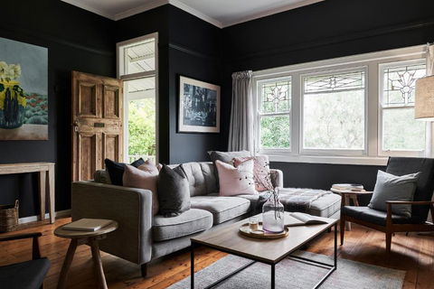 Makers Cottages - QLD Tourism 0