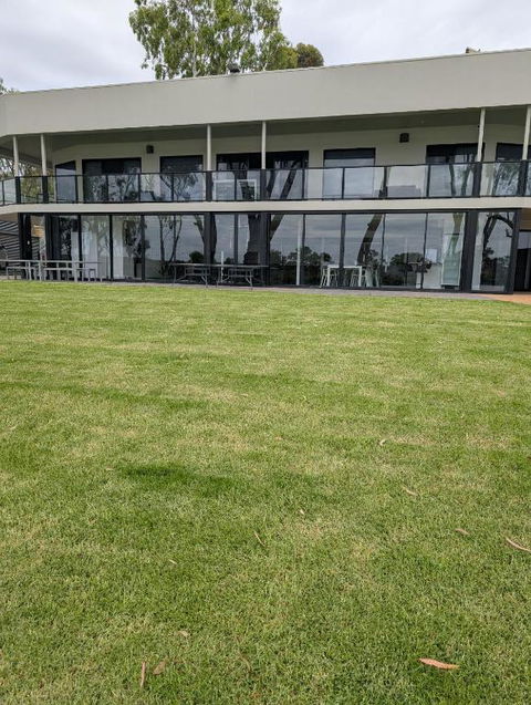 Mannum River Rentals - Queensland Tourism 3
