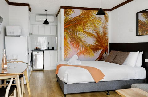 M Hotel - QLD Tourism 1