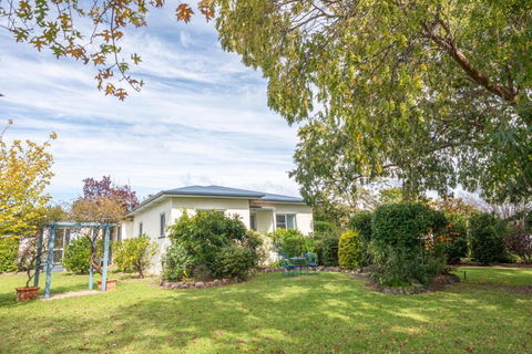 Marnita Farmhouse At Golden Grove Estate Winery - QLD Tourism 0