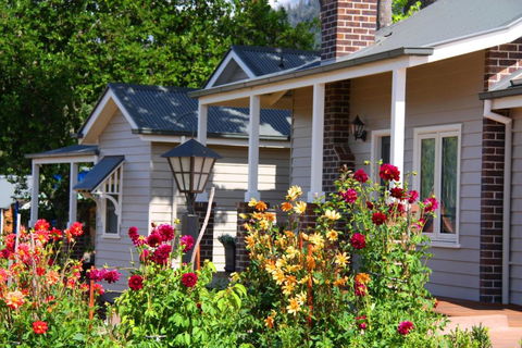 Marysville Garden Cottages - Queensland Tourism 0