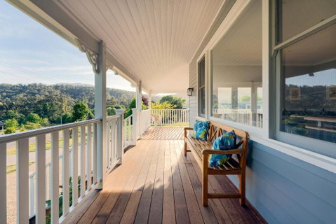 Marysville Luxury Villa - QLD Tourism 1