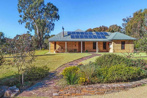 Melliodora - Relax, Unwind & Recharge - Queensland Tourism 0