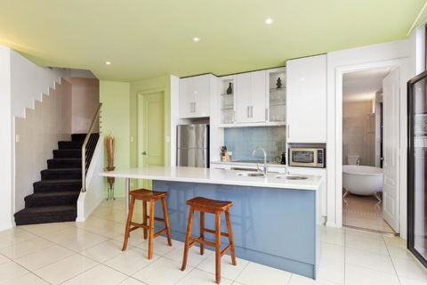 Merlot Verdelho Townhouses - Queensland Tourism 2