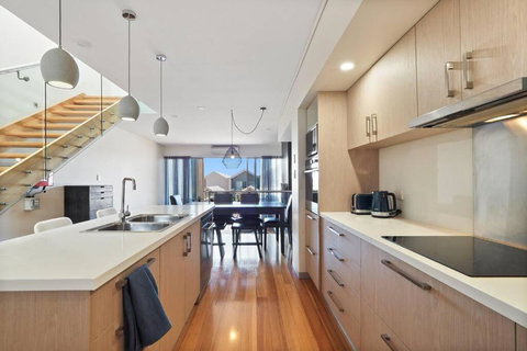 Milieu At Seine - QLD Tourism 3