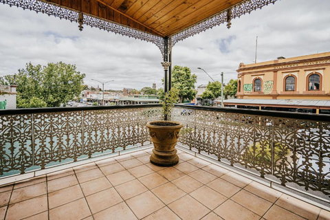 Mister Rice - Queensland Tourism 1