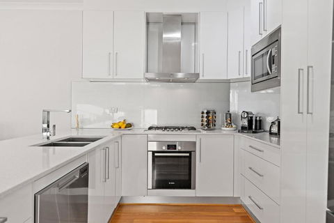 Modern Scarborough Townhouse - Queensland Tourism 2