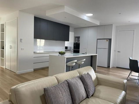 Modern Home, Close To Train, 17k CBD - Queensland Tourism 2