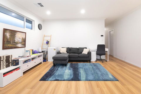 Modern Share House, Tranquil Small Room, 4km To Beach - Queensland Tourism 1