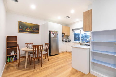 Modern Share House, Tranquil Small Room, 4km To Beach - Queensland Tourism 2