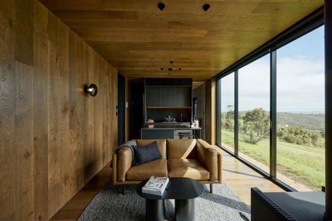Nest & Nature - Queensland Tourism 2