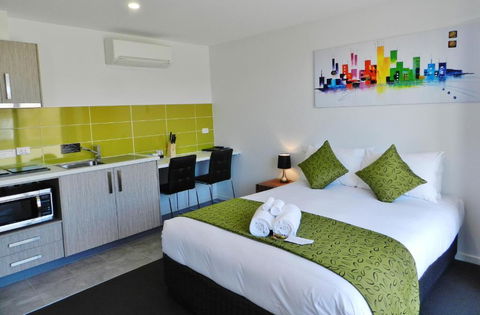 Motel 24 - QLD Tourism 1
