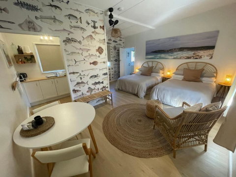 MrandMrs Fish Cabins - QLD Tourism 2