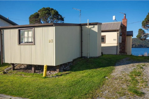 Mt Lyell (Back Cabin) - QLD Tourism 0