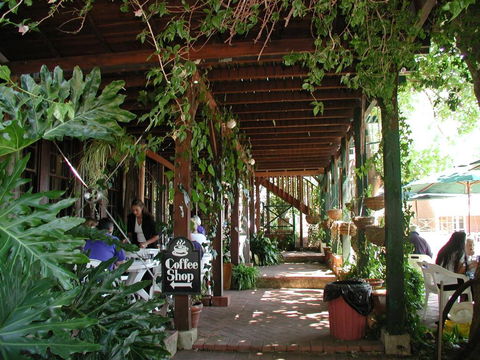 Mundaring Weir Hotel - QLD Tourism 2